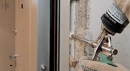 Установка металлических дверей в бетонных стенах