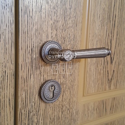 Входная дверь: модель М84